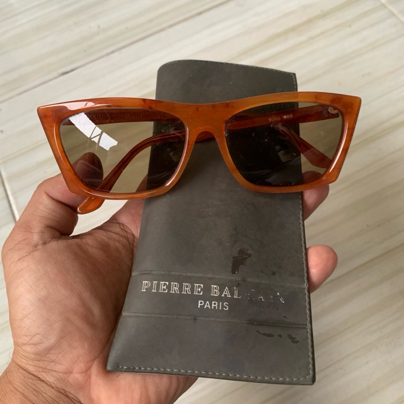 Kacamata PIERRE BALMAIN