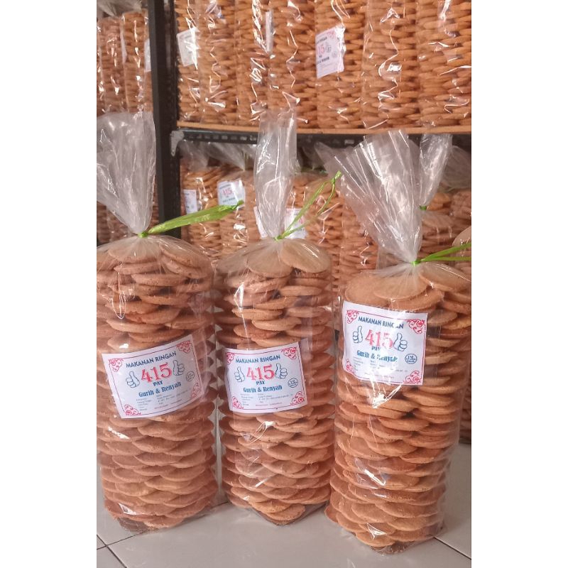

KUE KERING PAY / KUE KERING BOLU PAY / KUE KERING CEMILAN RENYAH