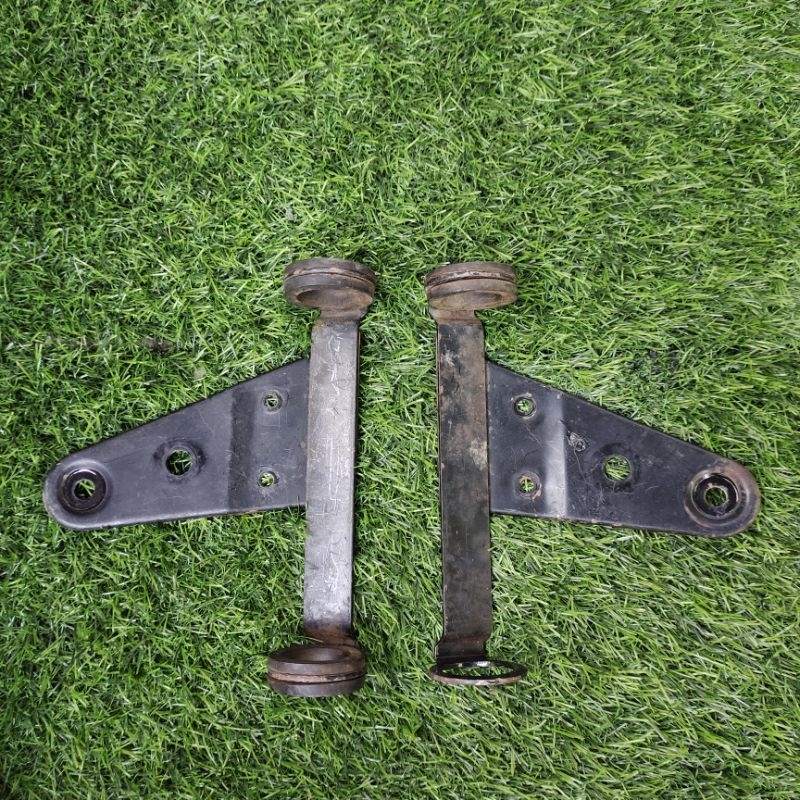 kupingan lampu depan Suzuki TS 125 original