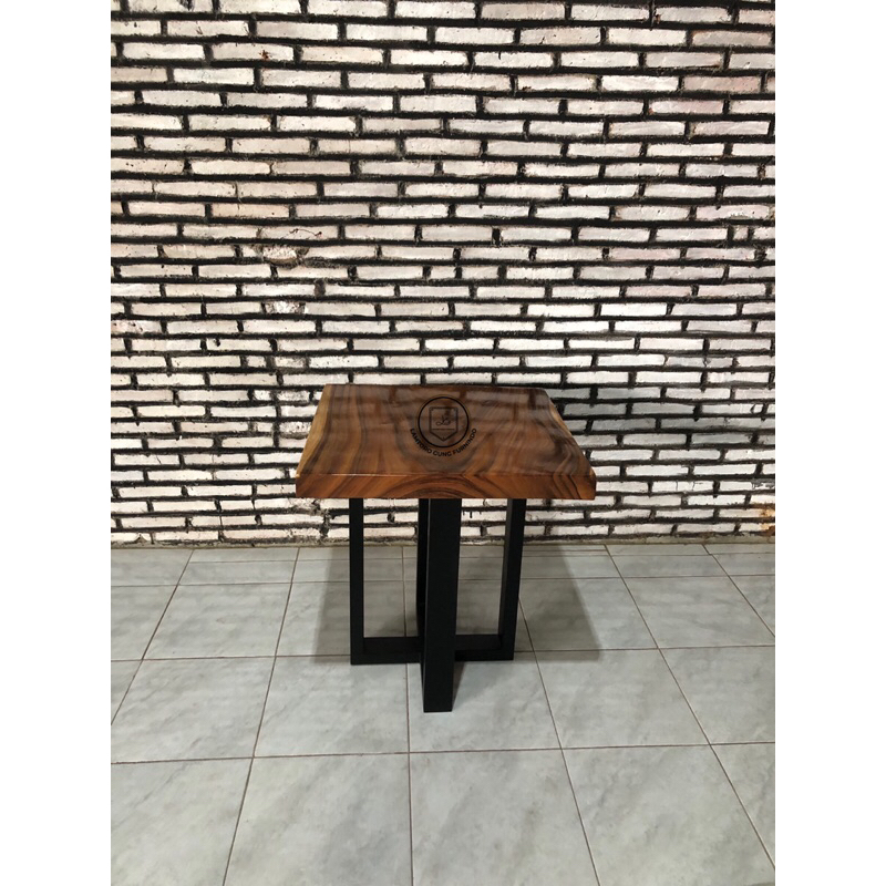 Cafe Table (Lamtoro Gung Furnindo)