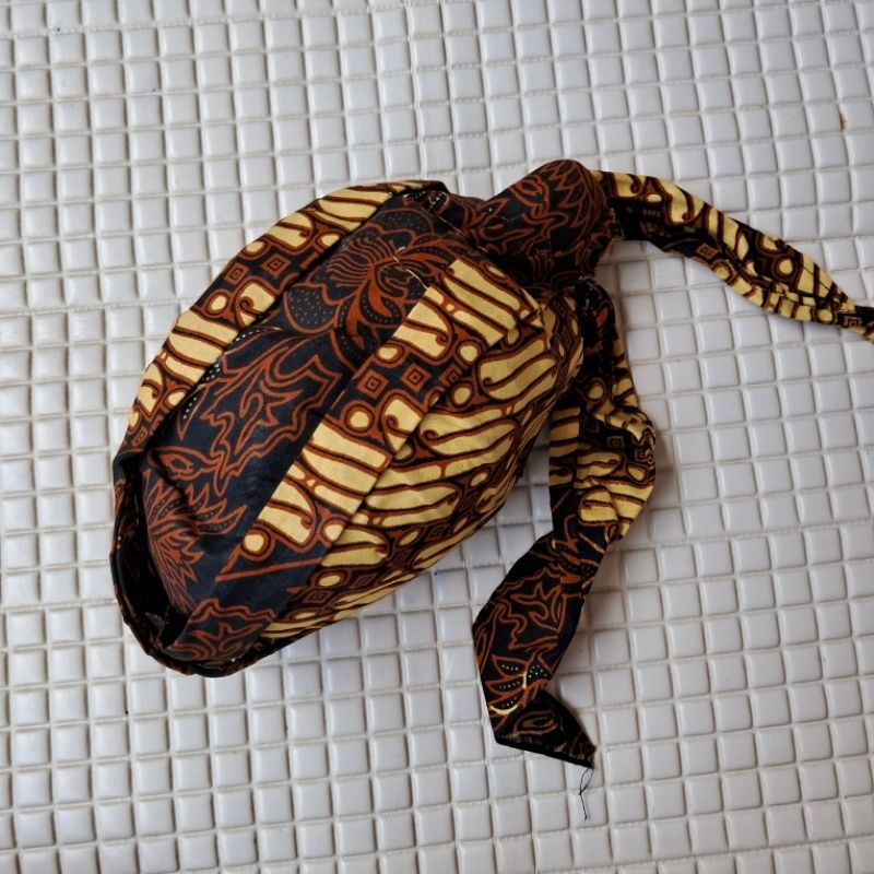 blangkon anak batik jogja solo asli Yogyakarta, udeng bali, barongan, reog adat jawa blangkon anak