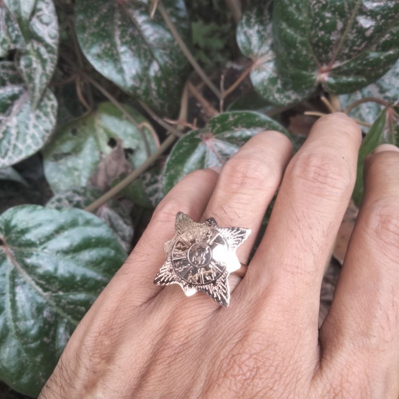 cincin cewek logo Surya majapahit
