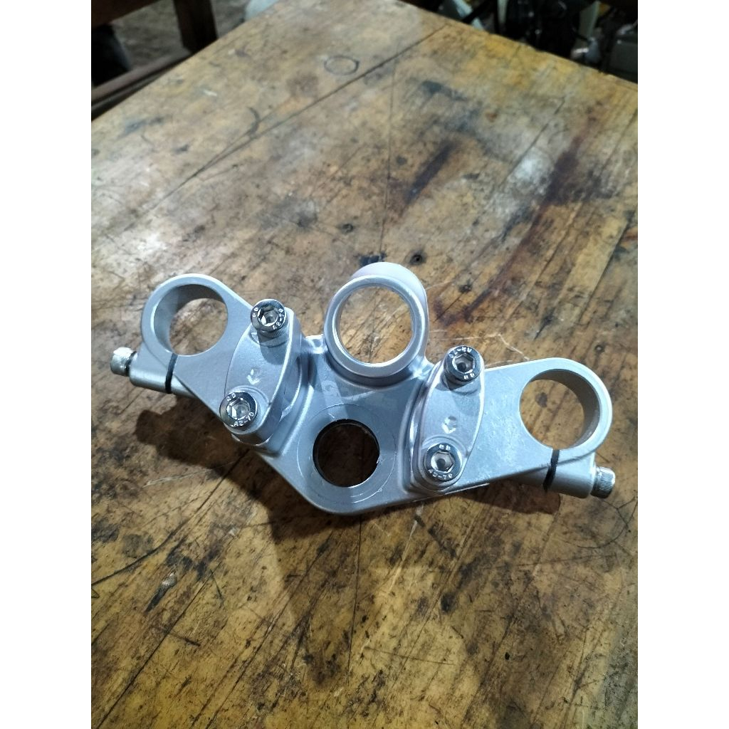 Segitiga atas shock ninja R Ninja ss gorilla pnp shock ninja R SS