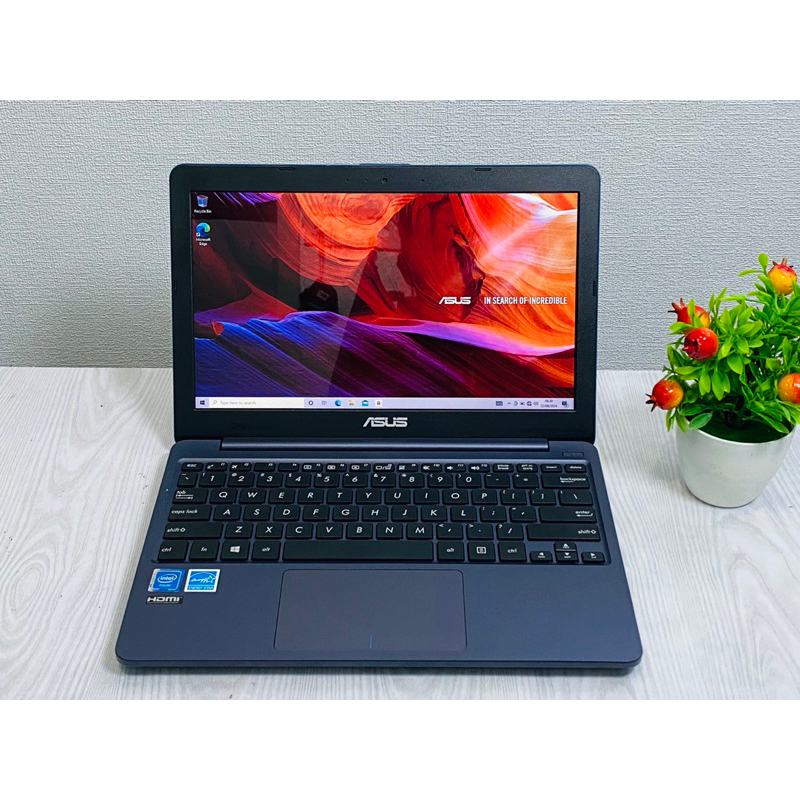 ASUS E203 / Netbook Asus / notebook Asus second
