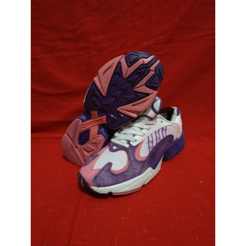 Sepatu Second / Sepatu Bekas - Adidas Dragon Ball Z Frieza - Size : 39 - Insole : 24 cm - sneakers -