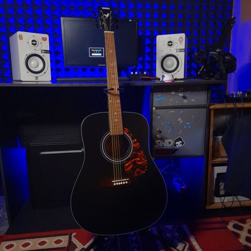 Gitar Yamaha F310 Hitam