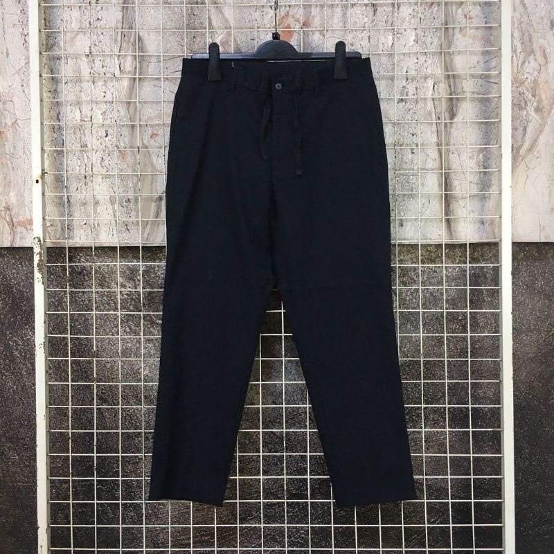 Celana Panjang Formal Ankle Pants Branded Original UNIQLO Anklepants Navy Size M . SDA 05725 Second 