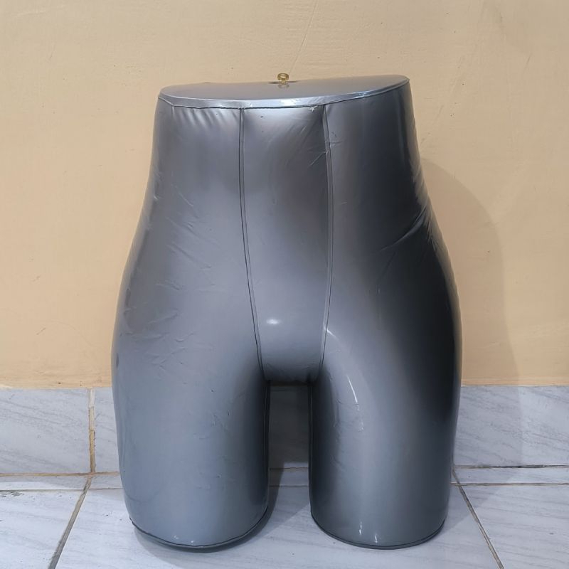 patung manekin dewasa balon celana  dan  celana dalam