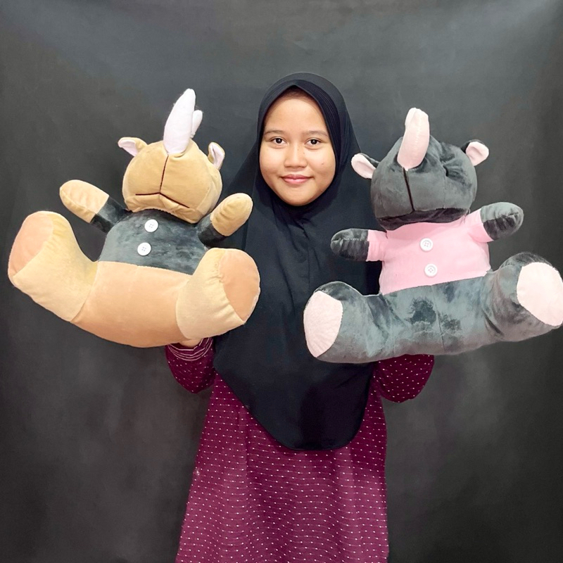 Boneka badak korea duduk berbaju kancing premium duduk lucu boneka karakter badak bercula kurnia kad