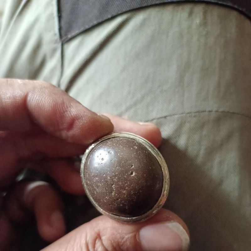 cincin akik munta besi daging