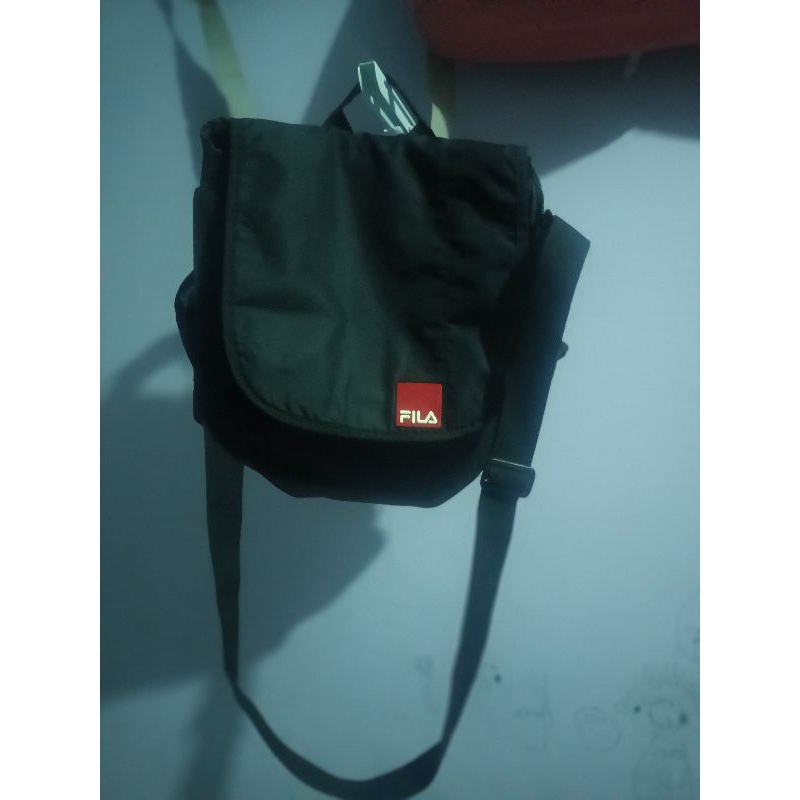 TAS FILA SECOND PRELOVED