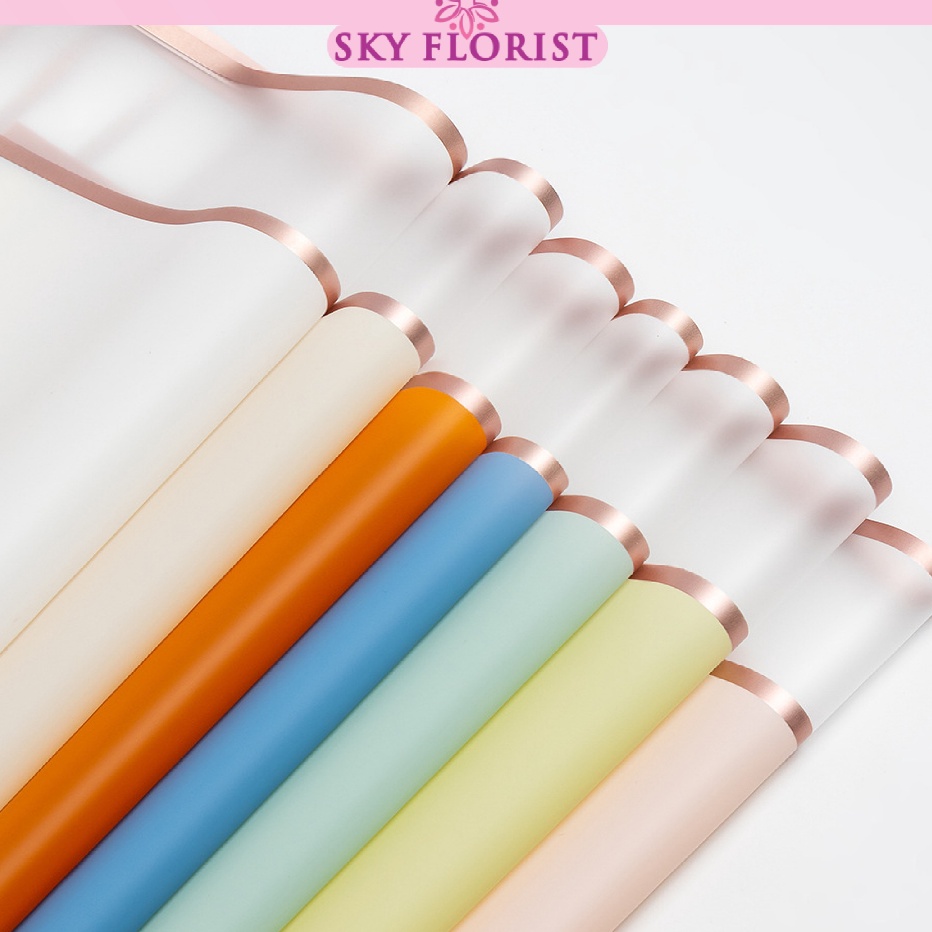 

BONANZA 2 LEMBAR Kertas Buket Bunga Cellophane Flower Wrapping Paper Double Frame List Gold KB6132