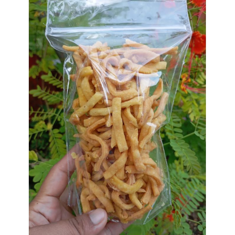

Stik bawang rasa kepiting khas tarakan