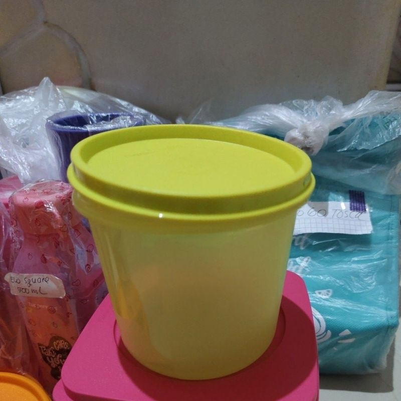 compact high bowl