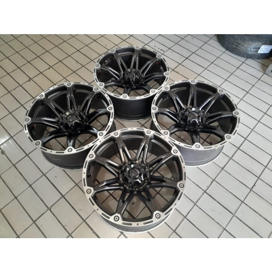 Velg Mobil Bekas BALISTIK R20 Fortuner Pajero Strada Everest Triton Hilux Dc