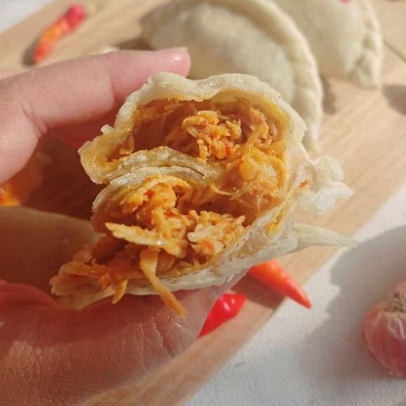 

CIRENG ISI AYAM SUWIR isi 5 pcs