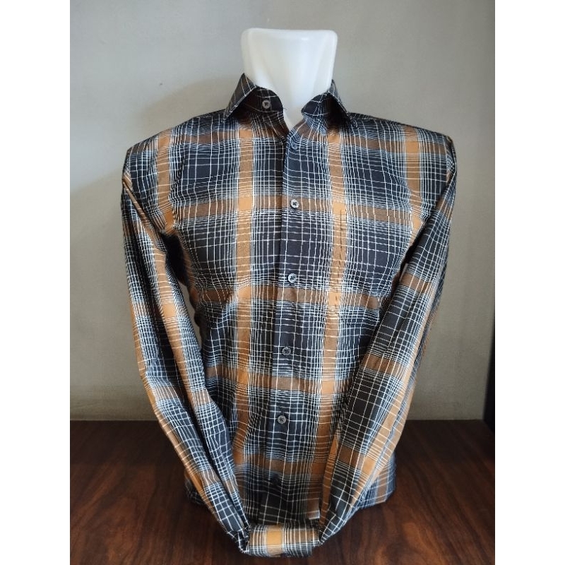 Alisan Kemeja Panjang Motif Kotak Besar Slimfit