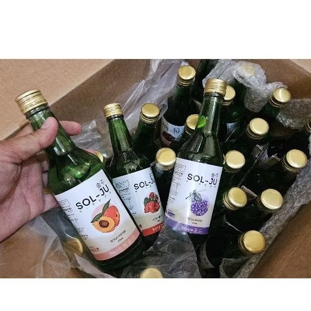 

PCS 350ML - SODA WATER SOL JU RASA APEL - BERRY - PEACH - GRAPE / SOLJU BOTOL KACA - GOJEK ONLY ( Bukan Soju ) LIVEPOP