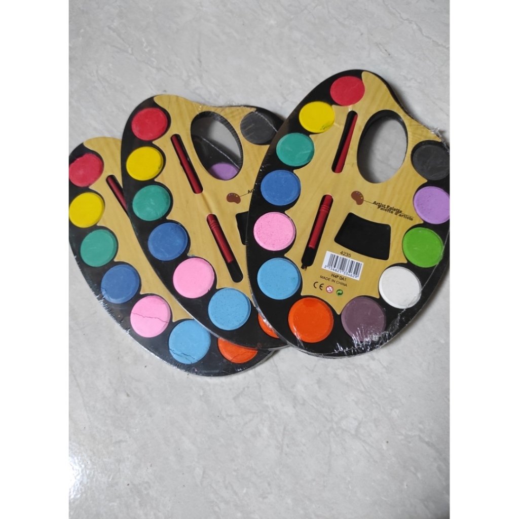 

Cat air artist pallete 12 warna