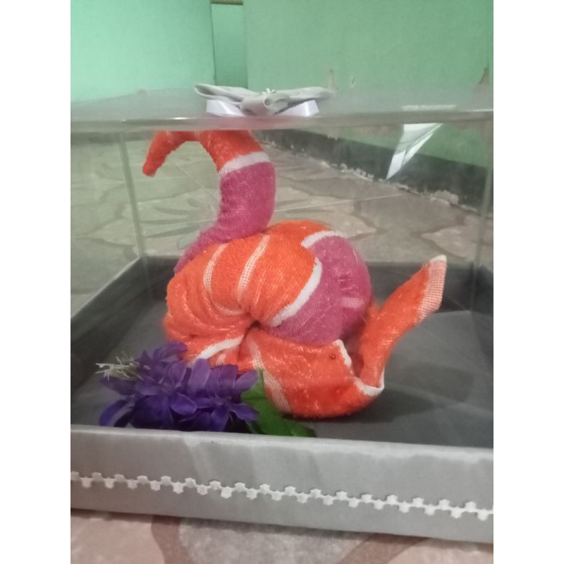 Seserahan/ hantaran handuk model angsa
