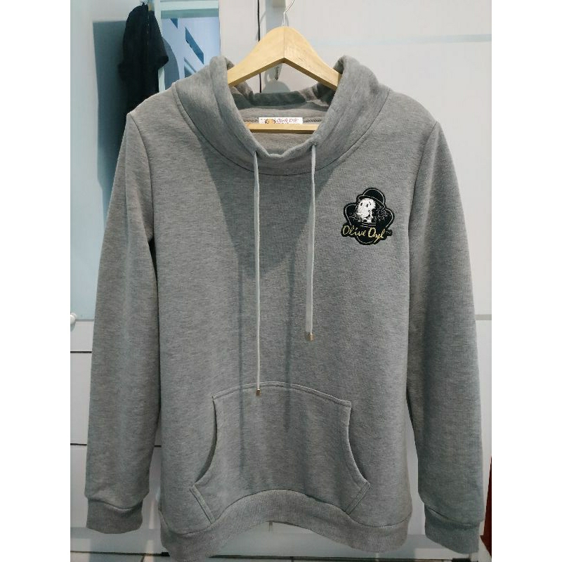 Semi Half Hoodie Olive Oyl Bekas Second Brand