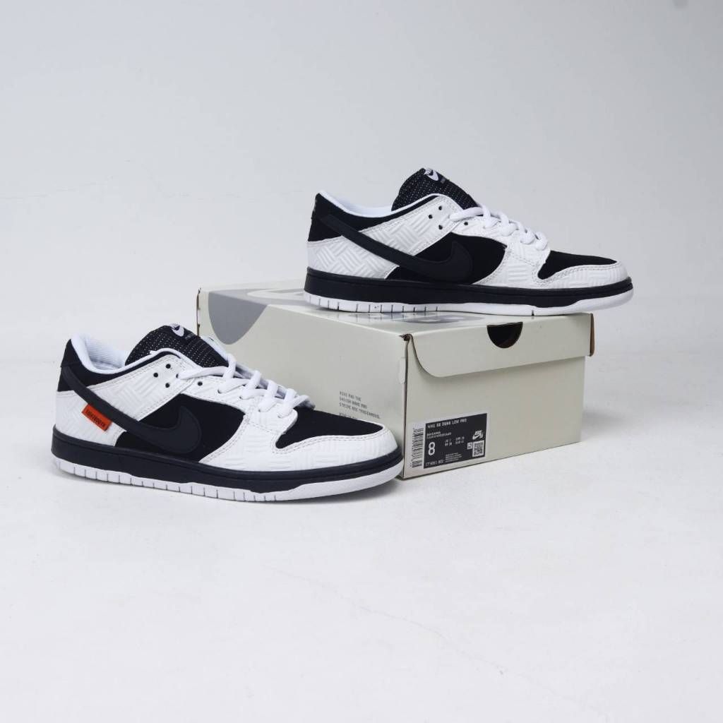 Sneakers Nike SB Dunk Low Tightbooth