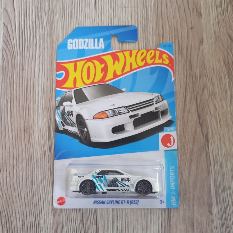 hot wheels nissan skyline gtr r32 godzilla