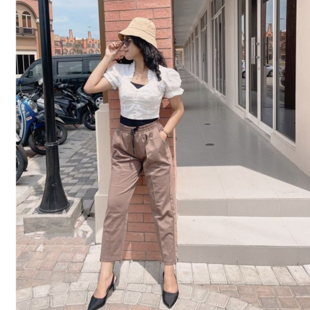 Uniqlo Baggy Pants Fit Jumbo - Celana Panjang Basic Wanita Bahan Strecht - Celana Chinos Wanita Baha