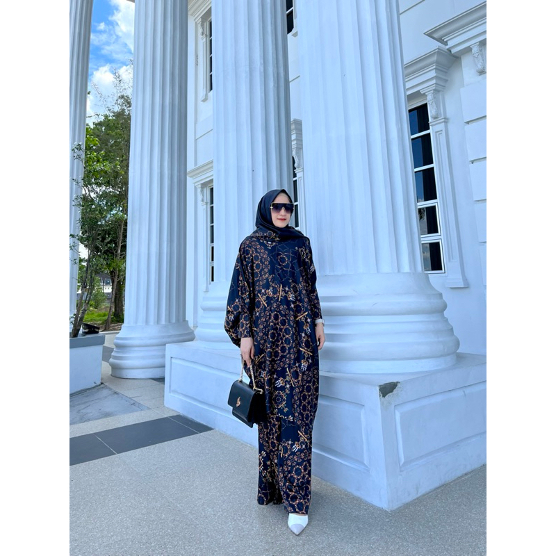 NVS CHESSY ONE SET BY NOVIA SUKIJO