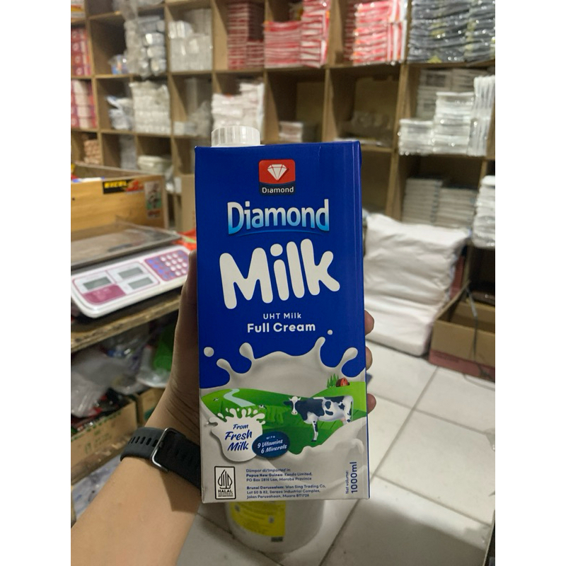 

Susu UHT Diamond Full Cream 1 Liter