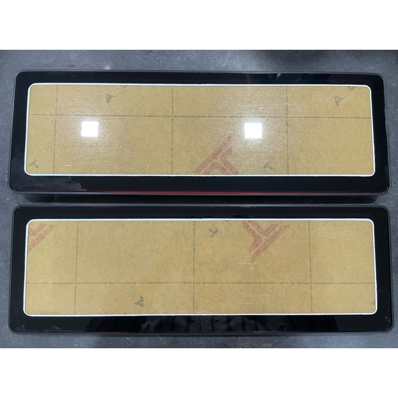 Dudukan Plat nomor mobil akrilik