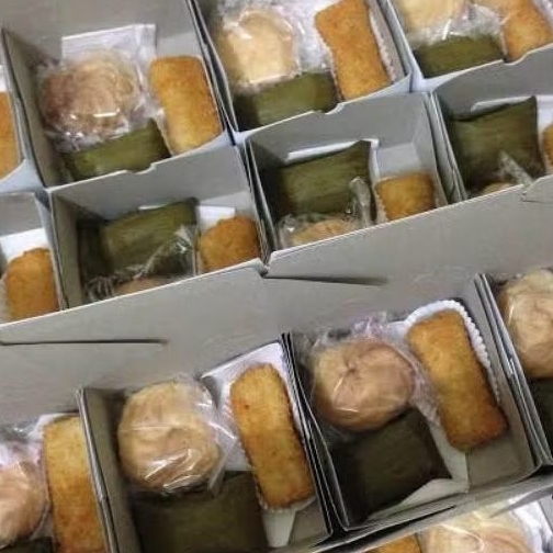 

Snack isi 3 kue Murah Halal