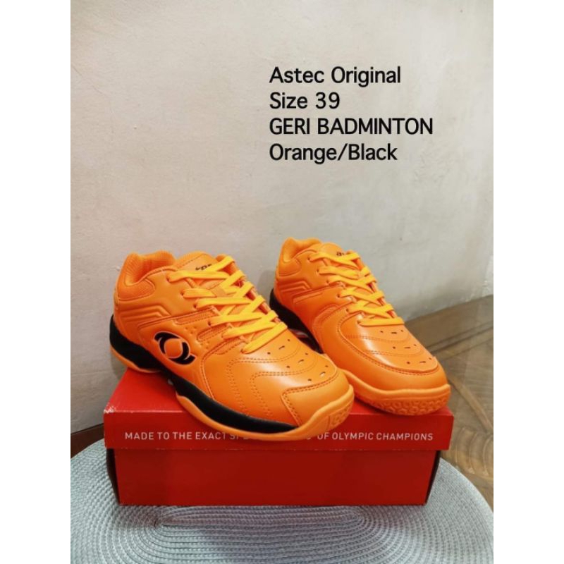 Sepatu Astec GERI BADMINTON Orange/Black Original 100 % Sportstation (PT.MAP)