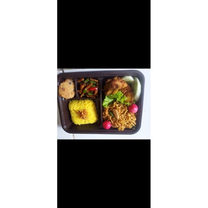 

Nasi box ulang tahun