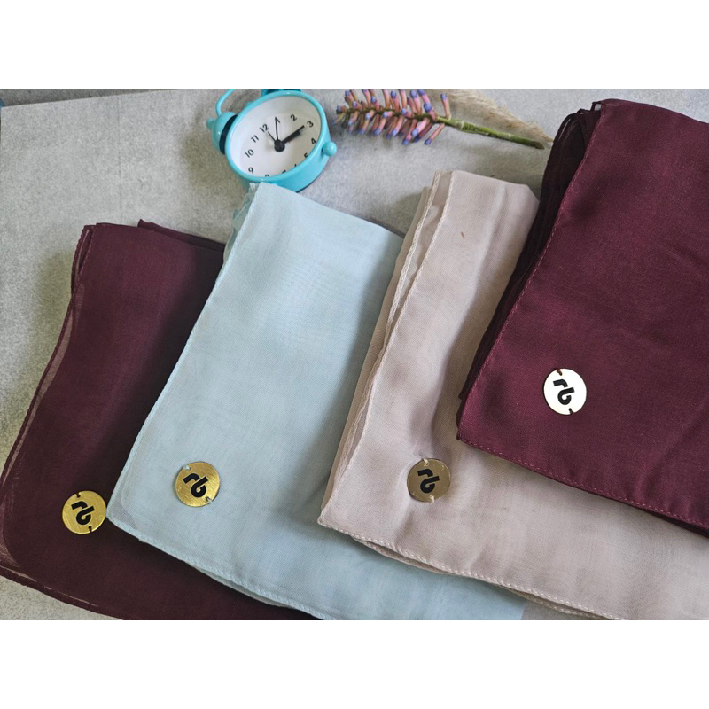 Paris Japan Segi Empat