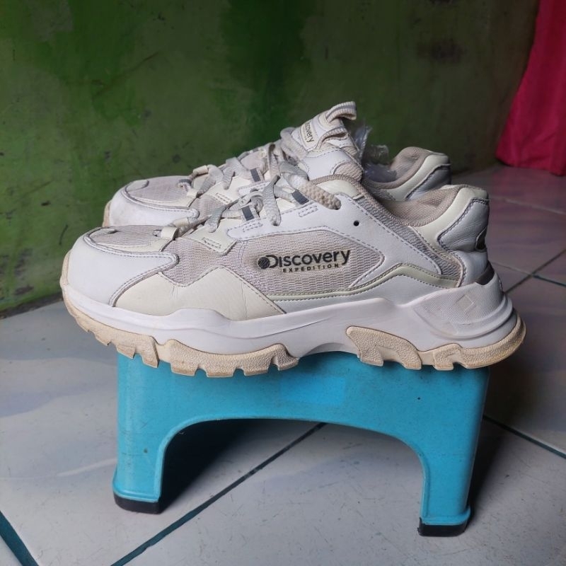 discovery expedition sepatu sport outdoor hiking gunung