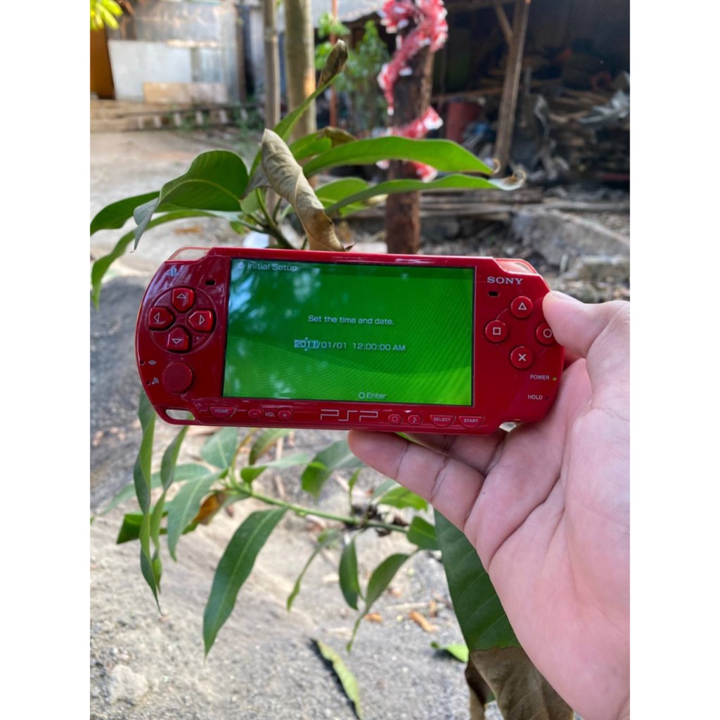 Sony PSP seri 3000 Merah