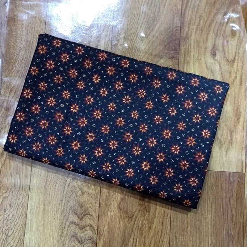 Kain Bahan Batik Jarik Motif Truntum Latar Hitam Jogja Solo Katun Halus Premium