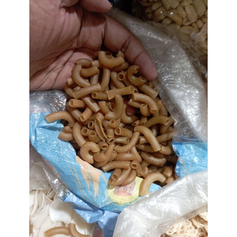 

krupuk makaroni