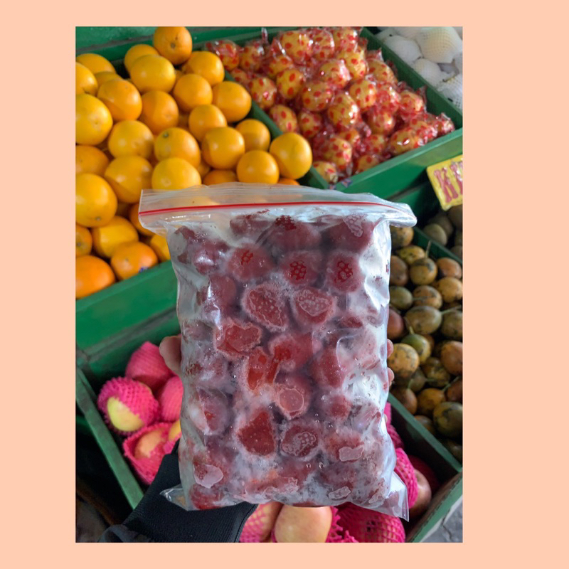 

Buah strawberry frozen 1kg / strawberry frozen