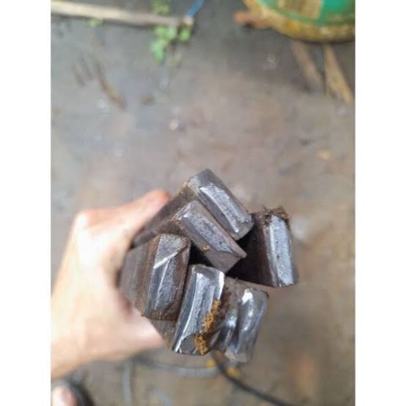 besi ranjang kuno pnjang 50cm, cocok untuk bahan pande.