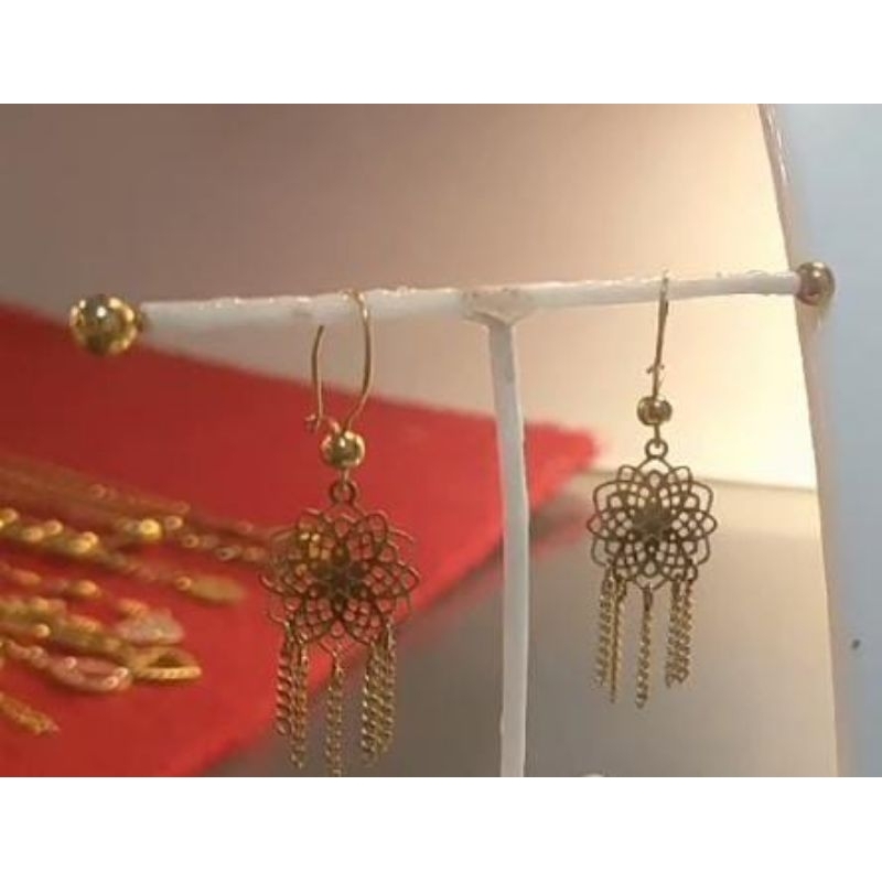 Anting Dubai emas kawe