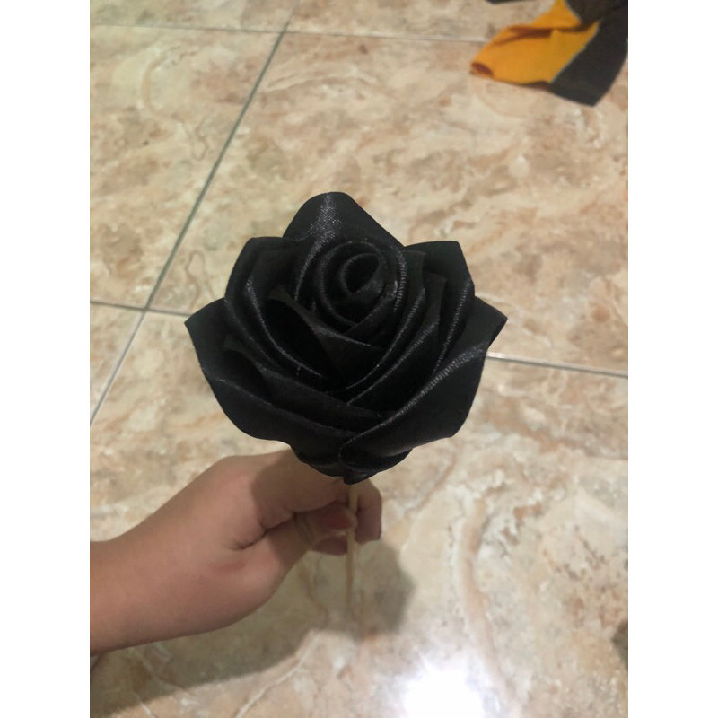 

1 Tangkai bunga pita satin