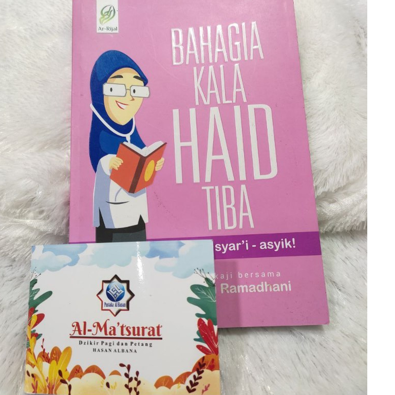 Buku Fiqih Wanita Haid Bahagia Kala Haid Tiba Free Al matsurat/Free Al Quran Hafalan Juz28,29,30