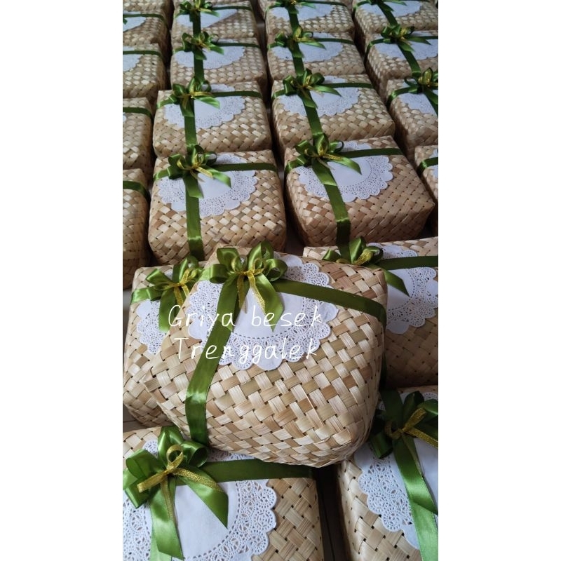 Besek bambu cantik Kombi pita 20x20