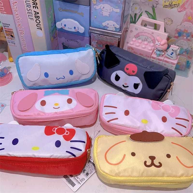 

Pouch Multifungsi Tempat Pensil Brush Make up Karakter Sanrio