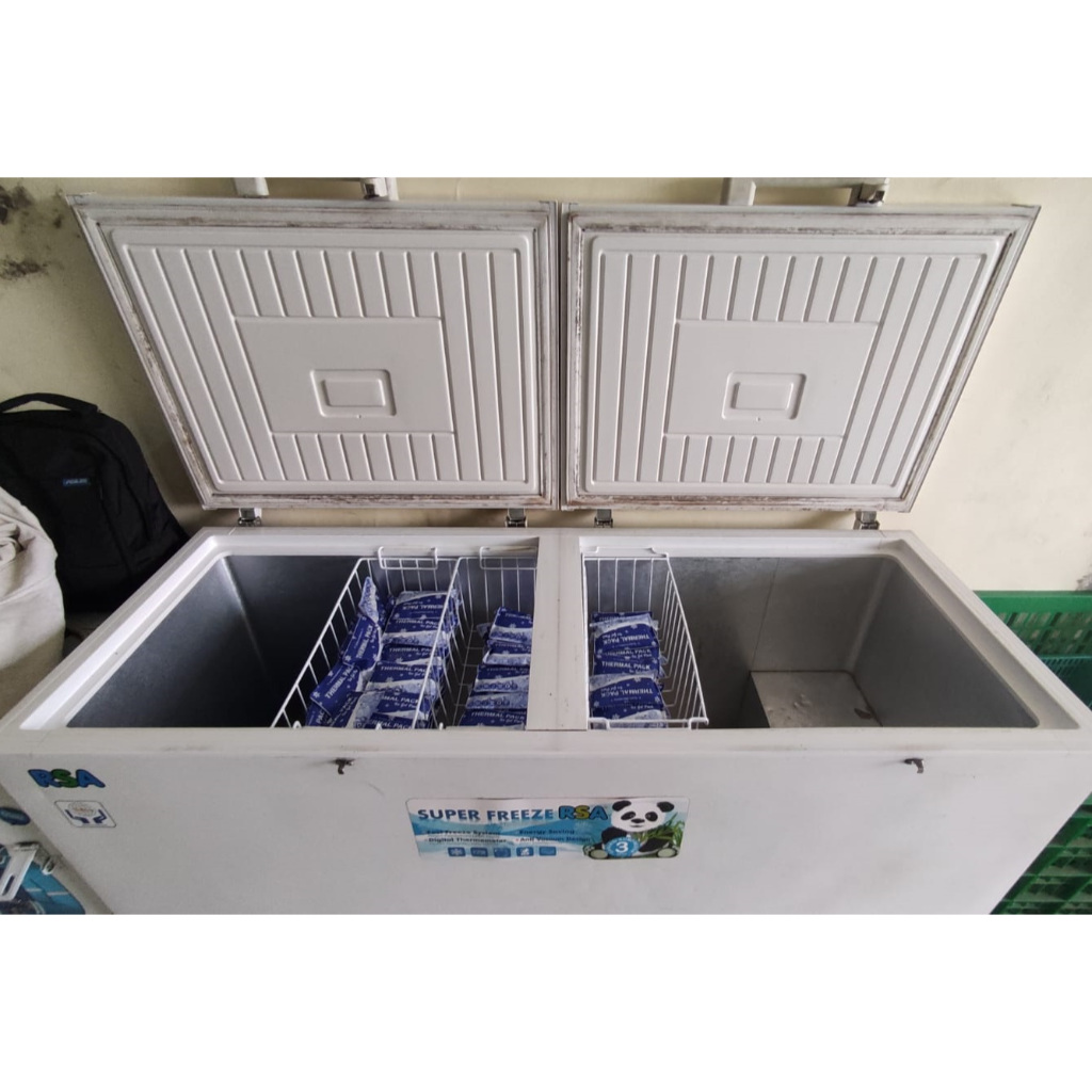 Freezer Box Second RSA CF-600 - 600 Liter, Mulus & Hemat Listrik