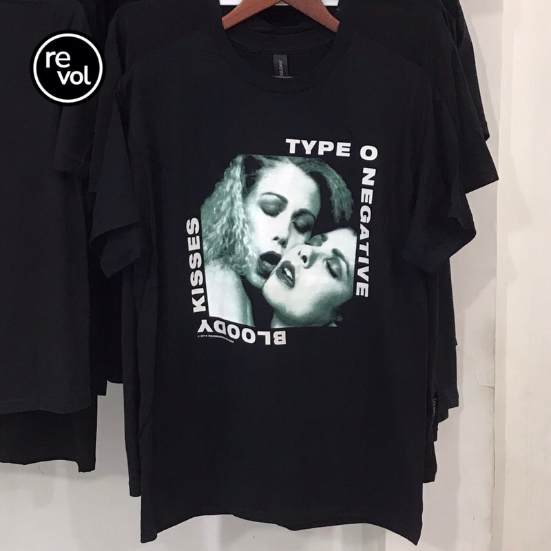 KAOS BAND OFFICIAL TYPE O NEGATIVE - BLOODY KISSES (ORIGINAL MERCHANDISE)