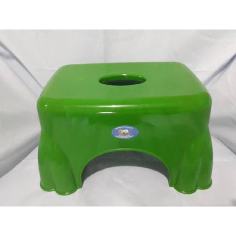 Kursi Bangku Jongkok Plastik BEE PLAST