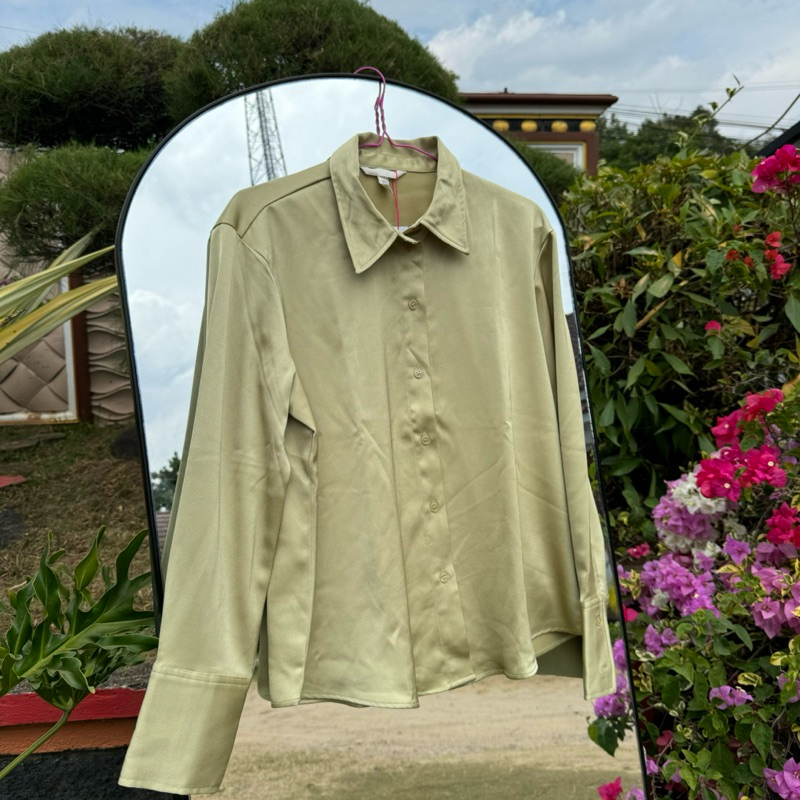 Sage Satin Kemeja By H&M